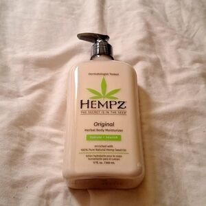 Hempz Original Herbal Body Moisturizer 500 mL